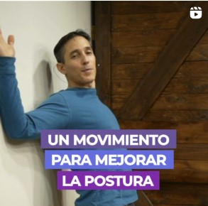 movimiento-mejora-postura-en-pared